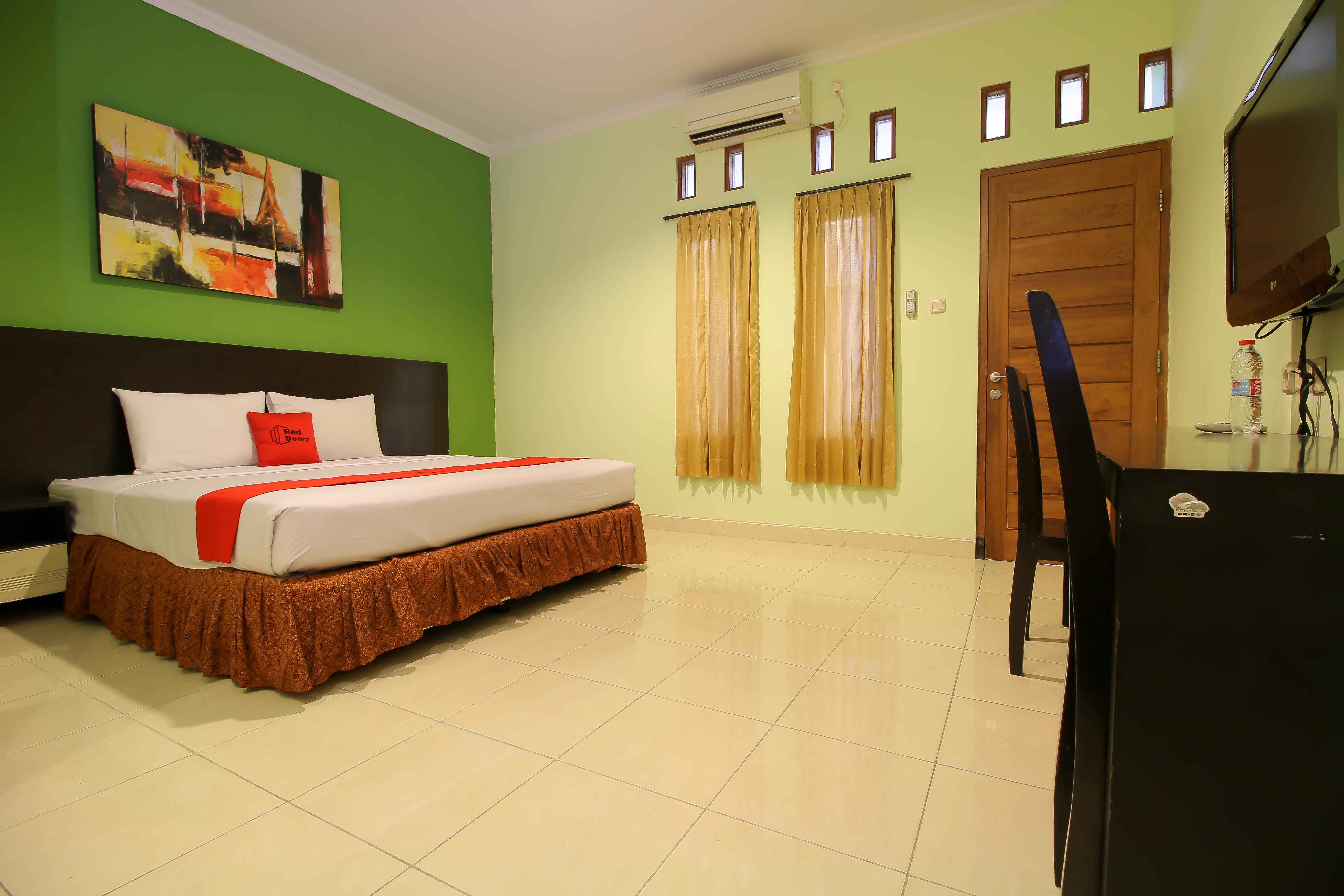 Reddoorz Plus @ Taman Siswa 2 Yogyakarta Extérieur photo